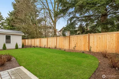 10618 NE 54th Lane, Kirkland, WA 98033 - Photo 4