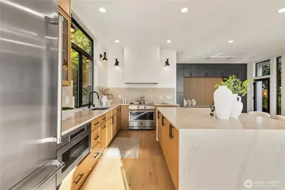 8014 45th Avenue SW, Seattle, WA 98136 - Photo 18