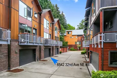 6542 32nd Avenue NE #B, Seattle, WA 98115 - Photo 2