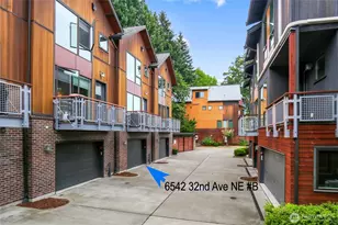 6542 32nd Ave NE, Seattle, WA 98115 - Photo 2