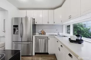 1601 E Columbia St, Seattle, WA 98122 - Photo 14