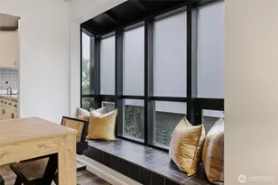 1601 E Columbia St, Seattle, WA 98122 - Photo 10