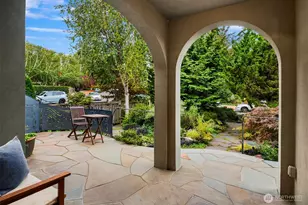 1718 Palm Ave SW, Seattle, WA 98116 - Photo 38