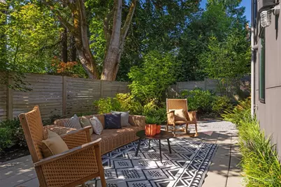6015 53rd Avenue NE, Seattle, WA 98115 - Photo 32
