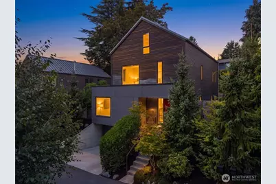 6015 53rd Avenue NE, Seattle, WA 98115 - Photo 1