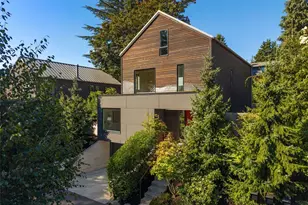 6015 53rd Ave NE, Seattle, WA 98115 - Photo 2