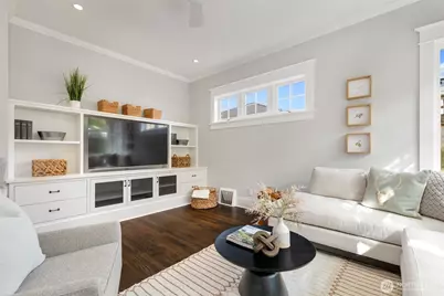 463 Lynn Street, Seattle, WA 98109 - Photo 16