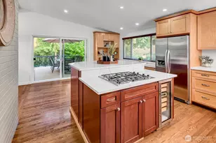 16728 SE 12th St, Bellevue, WA 98008 - Photo 12