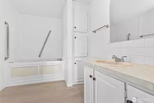 1705 N 32nd Pl, Mount Vernon, WA 98273 - Photo 18