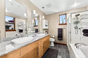 611 Fawcett Ave, Tacoma, WA 98402 - Photo 12