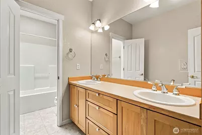 4204 Campus Green Drive NE, Olympia, WA 98516 - Photo 18