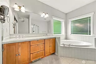 4204 Campus Green Dr NE, Olympia, WA 98516 - Photo 14