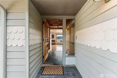 3920 NE 157th Place, Lake Forest Park, WA 98155 - Photo 4