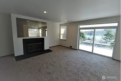 1730 Dexter Avenue N, Seattle, WA 98109 - Photo 8