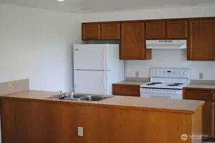 1730 Dexter Ave N, Seattle, WA 98109 - Photo 12