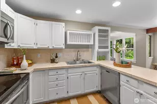 20012 NE 177th St, Woodinville, WA 98077 - Photo 8