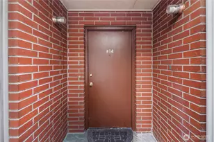748 S Cloverdale St, Seattle, WA 98108 - Photo 2