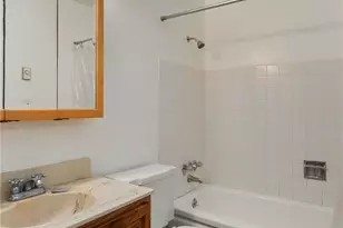 748 S Cloverdale St, Seattle, WA 98108 - Photo 12