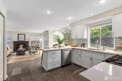 13106 Harbour Heights Drive, Mukilteo, WA 98275 - Photo 14