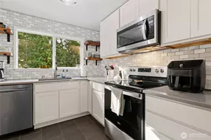 9228 49th Ave W, Mukilteo, WA 98275 - Photo 8