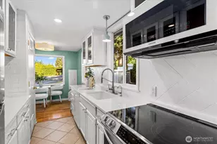 825 NW 180th St, Shoreline, WA 98177 - Photo 14