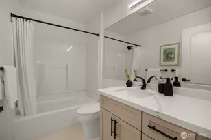 1102 Bellevue Way SE, Bellevue, WA 98004 - Photo 18