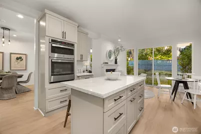 1102 Bellevue Way SE #2, Bellevue, WA 98004 - Photo 10