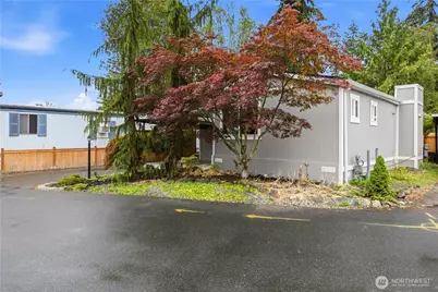 14322 Admiralty Way #27, Lynnwood, WA 98087 - Photo 2