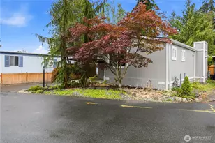 14322 Admiralty Way, Lynnwood, WA 98087 - Photo 2