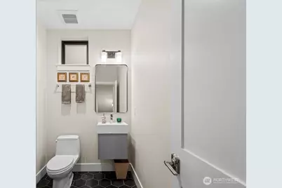 11223 NE 13th Lane, Bellevue, WA 98004 - Photo 16