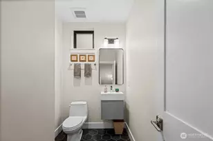 11223 NE 13th Ln, Bellevue, WA 98004 - Photo 16