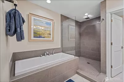11223 NE 13th Lane, Bellevue, WA 98004 - Photo 24