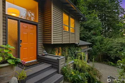 21803 NE 17th Court, Sammamish, WA 98074 - Photo 2