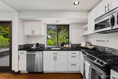 21803 NE 17th Court, Sammamish, WA 98074 - Photo 6