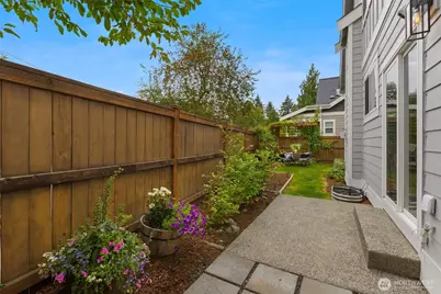 221 1st Place NE, Issaquah, WA 98027 - Photo 20