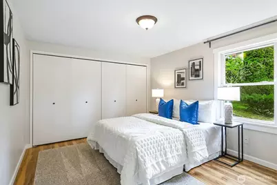 8800 Ravenna Avenue NE, Seattle, WA 98115 - Photo 8