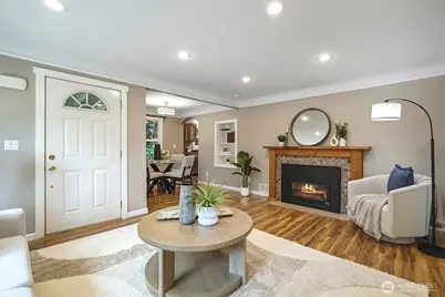 8800 Ravenna Avenue NE, Seattle, WA 98115 - Photo 4