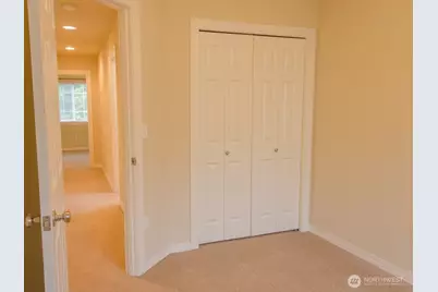 24036 39th Lane SE, Bothell, WA 98021 - Photo 16