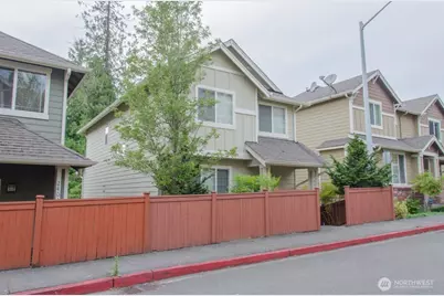 24036 39th Lane SE, Bothell, WA 98021 - Photo 2