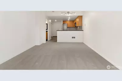 76 Cedar Street #313, Seattle, WA 98121 - Photo 8