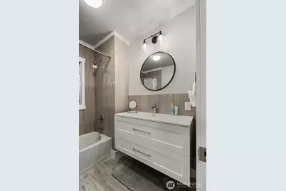9338 39th Avenue S, Seattle, WA 98118 - Photo 18