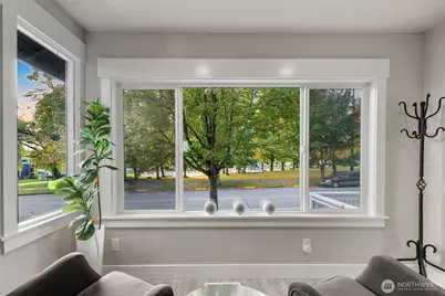 9338 39th Avenue S, Seattle, WA 98118 - Photo 8