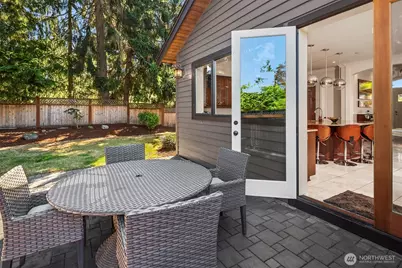 1736 125th Avenue SE, Bellevue, WA 98005 - Photo 14