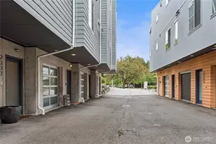 2377 Harbor Ave SW, Seattle, WA 98126 - Photo 28