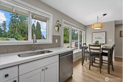 23007 63rd Avenue W, Mountlake Terrace, WA 98043 - Photo 10