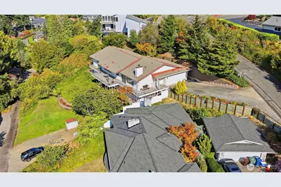 4440 Paradise Avenue W, University Place, WA 98466 - Photo 36
