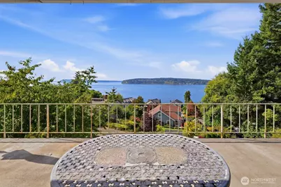 4440 Paradise Avenue W, University Place, WA 98466 - Photo 32