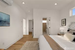 9251 Palatine Ave N, Seattle, WA 98103 - Photo 24