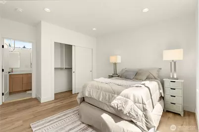 9251 Palatine Avenue N, Seattle, WA 98103 - Photo 36
