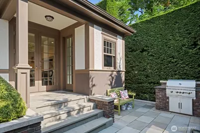 1215 E Lynn Street, Seattle, WA 98102 - Photo 34